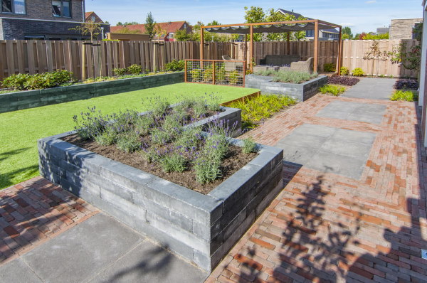 Gabion Schanskorven helpt u graag met uw onderhoudsvrije tuin.