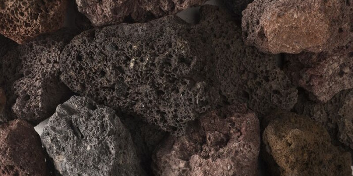 Een close-up foto van de breuksteensoort Lava Krotzen.